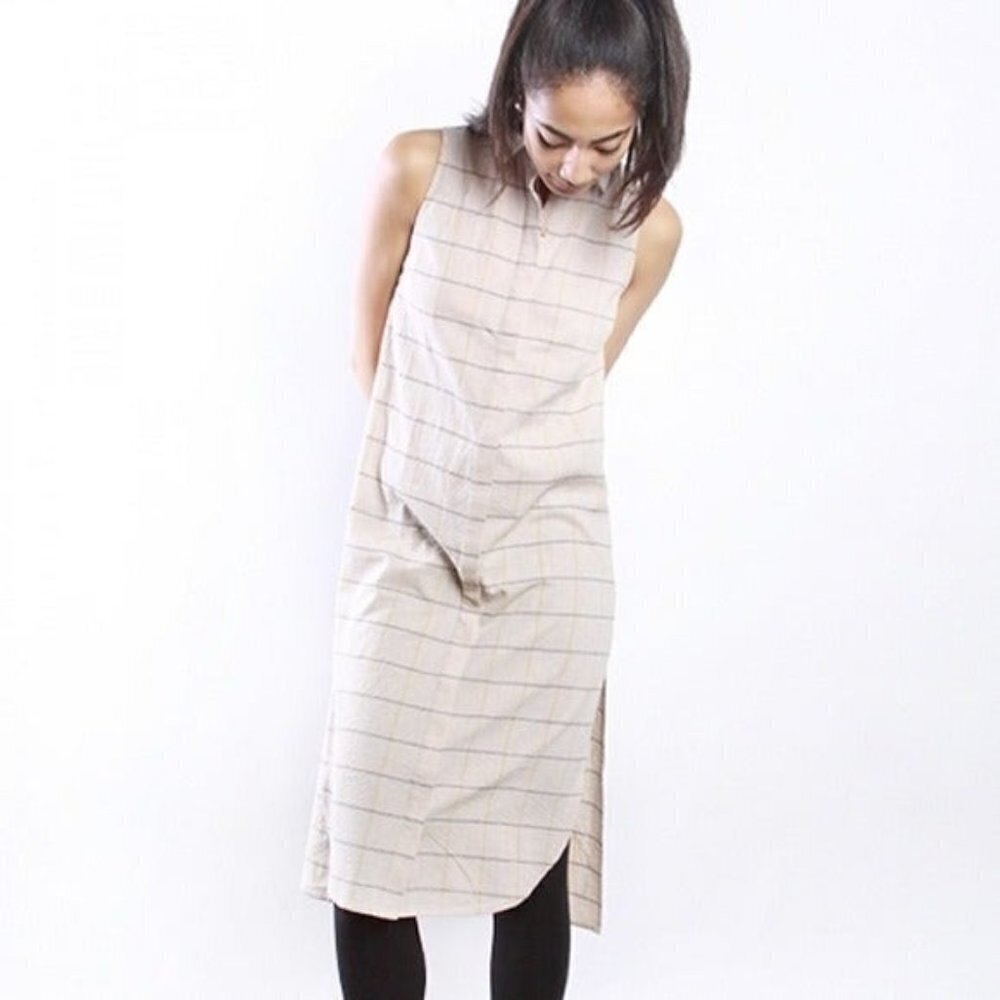 NWT Mod ref Long Tunic Top with Side Slits